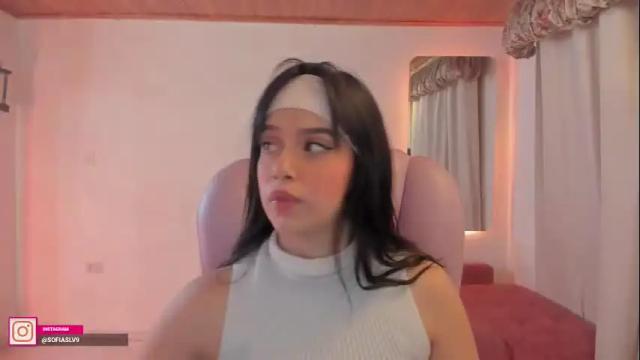 Image 8 of pau_cute Stream on Chaturbate on 8 days ago