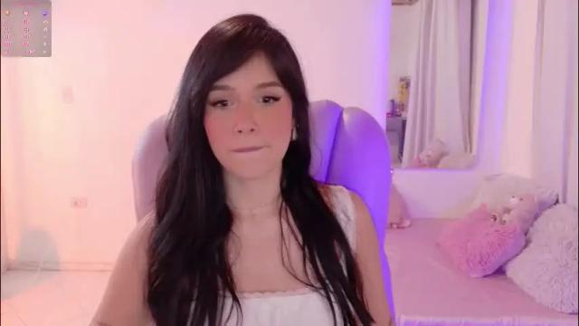 Thumbnail 1, pau_cute's Stream at Chaturbate, 2 months ago