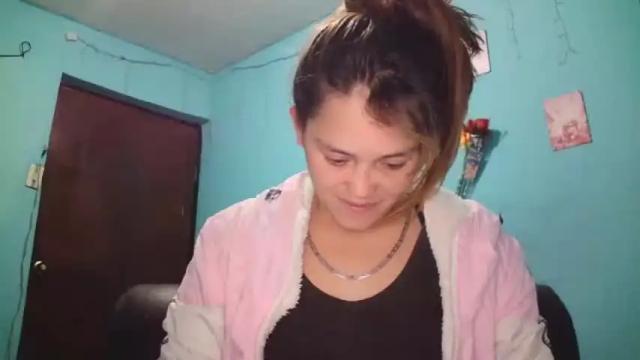 Image 11 of paula_9757 Stream on Chaturbate on 13 months ago