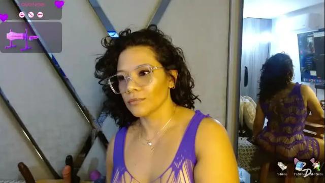 Image 4 of paula_daniela1 Stream on Chaturbate on 4 months ago