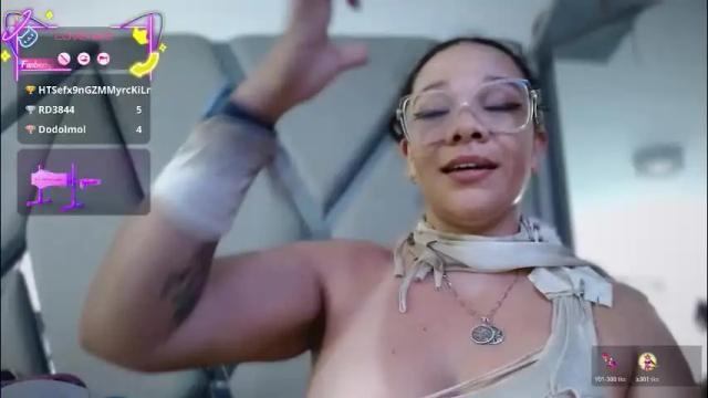 Image 6 of paula_daniela1 Stream on Chaturbate on 2 months ago