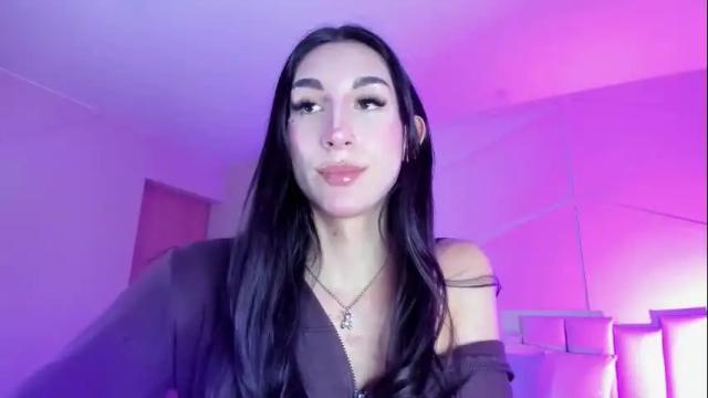 Image 11 of paula_zg Stream on Chaturbate on 6 months ago