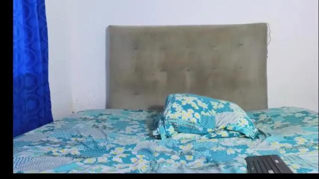 Image 8 of paulaandmarcus Stream on Chaturbate on 8 days ago