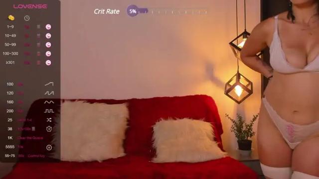 Image 4 of pauli_luna Stream on Chaturbate on 16 months ago