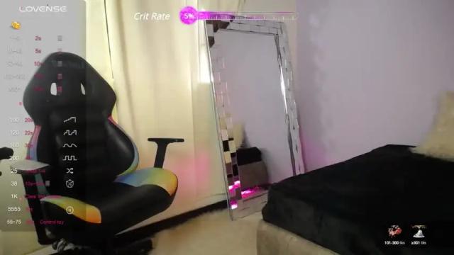 Image 2 of pauli_luna Stream on Chaturbate on 14 months ago