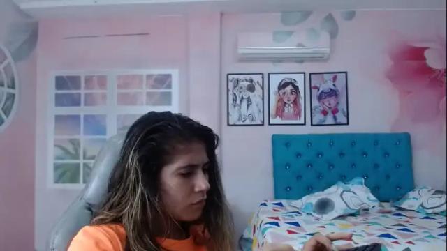 Image 10 of paulina_blonde Stream on Chaturbate on 17 months ago