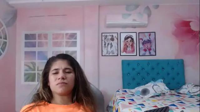 Image 11 of paulina_blonde Stream on Chaturbate on 17 months ago