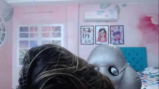 Image 4 of paulina_blonde Stream on Chaturbate on 17 months ago