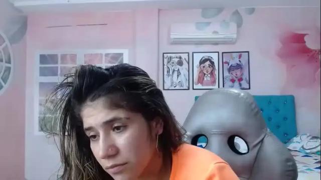 Image 8 of paulina_blonde Stream on Chaturbate on 17 months ago