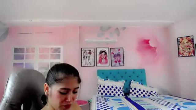 Image 6 of paulina_blonde Stream on Chaturbate on 16 months ago