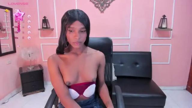 Image 12 of paulina_cristal Stream on Chaturbate on 20 months ago