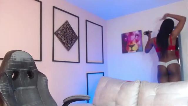 Image 2 of paulina_cristal Stream on Chaturbate on 19 months ago