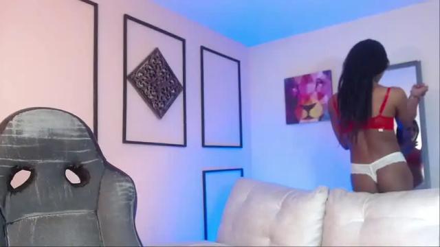 Image 3 of paulina_cristal Stream on Chaturbate on 19 months ago