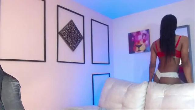 Image 7 of paulina_cristal Stream on Chaturbate on 19 months ago