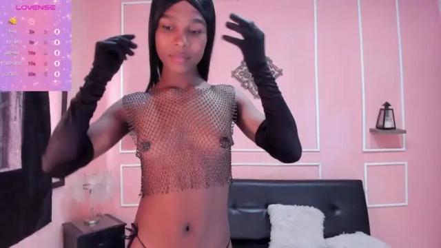Image 12 of paulina_cristal Stream on Chaturbate on 19 months ago