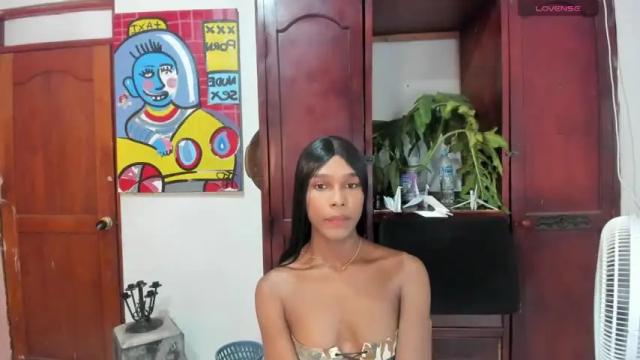 Image 2 of paulina_cristal Stream on Chaturbate on 17 months ago