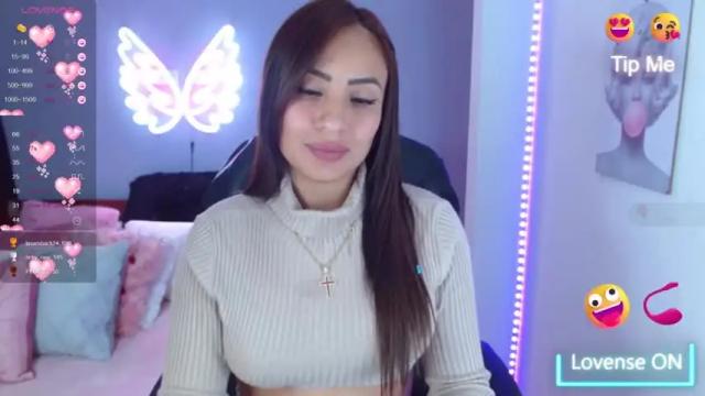 Image 3 of paulina_galvis2700 Stream on Chaturbate on 13 months ago