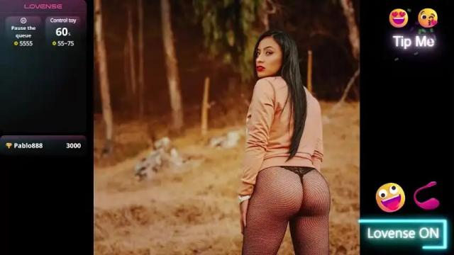 Image 4 of paulina_galvis2700 Stream on Chaturbate on 1 month ago