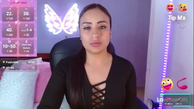 Image 7 of paulina_galvis2700 Stream on Chaturbate on 26 days ago