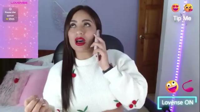 Image 10 of paulina_galvis2700 Stream on Chaturbate on 19 days ago