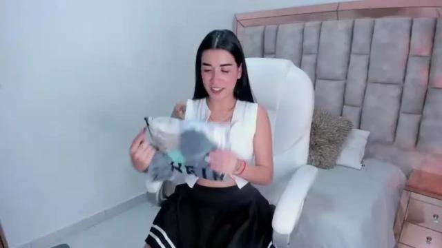 Thumbnail 1, paulinaa_cruz's Stream at Chaturbate, 17 months ago
