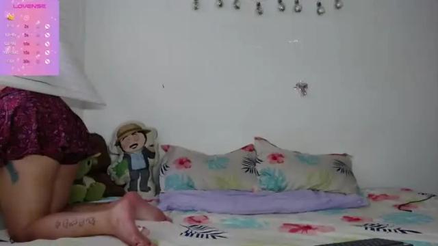Image 10 of paulinaa_cruz Stream on Chaturbate on 15 months ago
