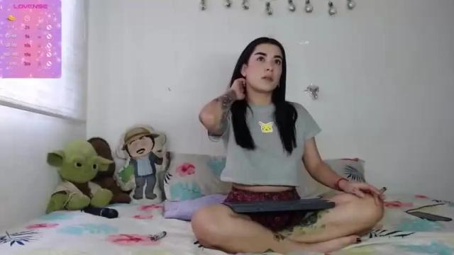 Image 7 of paulinaa_cruz Stream on Chaturbate on 15 months ago