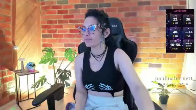 Image 3 of paulinabarnett_ Stream on Chaturbate on 17 days ago