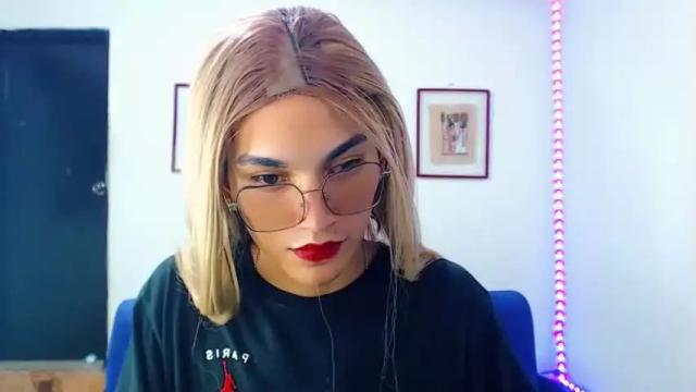 Image 12 of paulinabeckham Stream on Chaturbate on 16 months ago