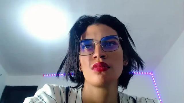 Image 12 of paulinabeckham Stream on Chaturbate on 16 months ago