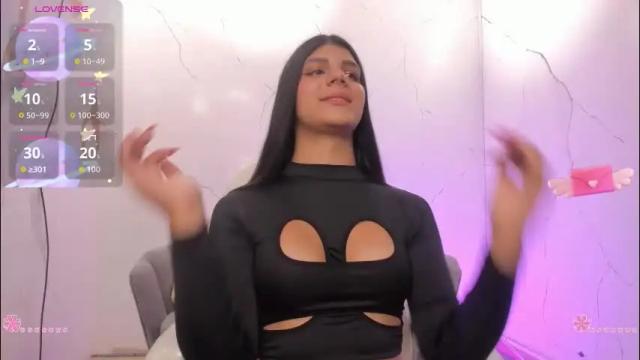 Image 4 of paulinabelle Stream on Chaturbate on 2 months ago