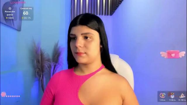 Image 4 of paulinabelle Stream on Chaturbate on 25 days ago