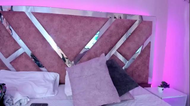 Image 4 of paulinaduarte_ Stream on Chaturbate on 1 month ago