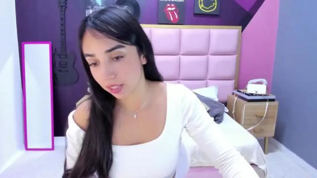 Image 11 of paulinatobon Stream on Chaturbate on 22 months ago