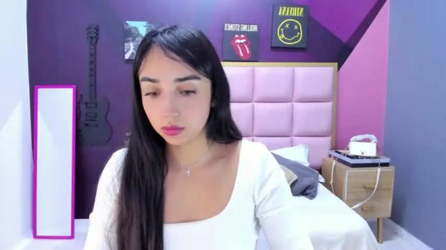 Image 3 of paulinatobon Stream on Chaturbate on 22 months ago