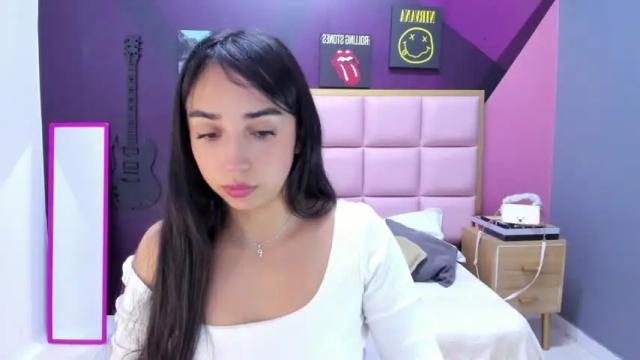 Image 8 of paulinatobon Stream on Chaturbate on 22 months ago