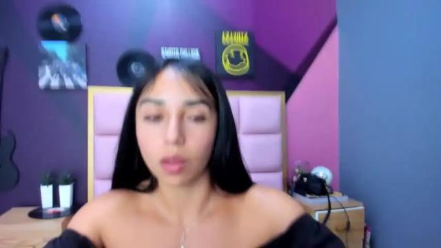 Image 11 of paulinatobon Stream on Chaturbate on 13 months ago