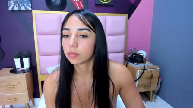 Image 7 of paulinatobon Stream on Chaturbate on 13 months ago