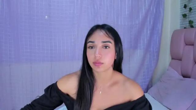 Image 10 of paulinatobon Stream on Chaturbate on 13 months ago