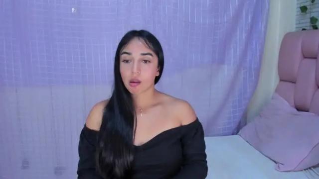 Image 11 of paulinatobon Stream on Chaturbate on 13 months ago