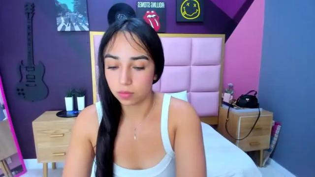 Image 3 of paulinatobon Stream on Chaturbate on 13 months ago