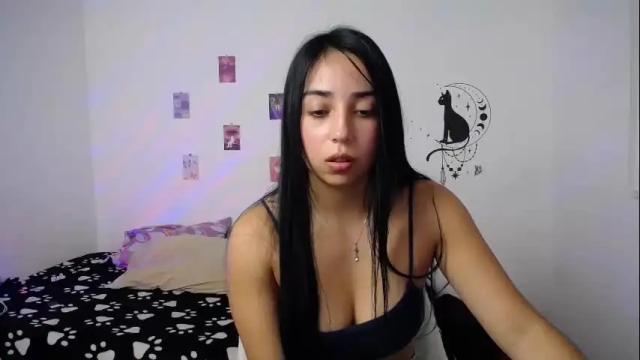 Image 2 of paulinatobon Stream on Chaturbate on 5 months ago