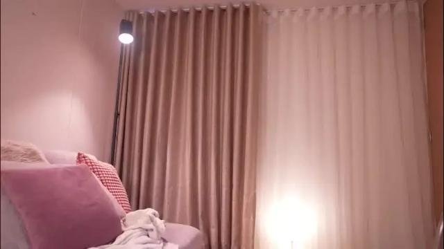 Image 11 of pauline_7 Stream on Chaturbate on 25 days ago