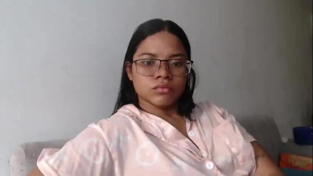 Image 3 of pauline_conte Stream on Chaturbate on 20 days ago