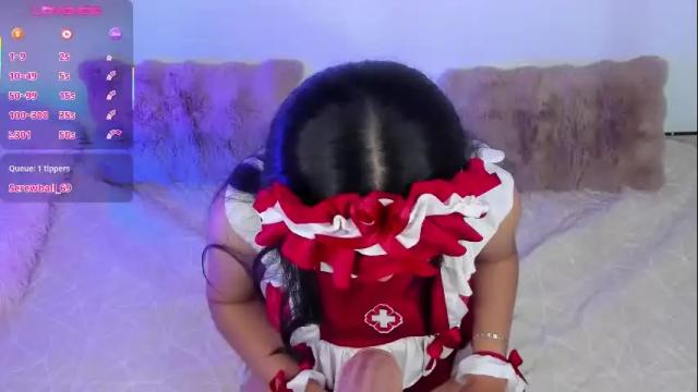Image 10 of pauline_golden1 Stream on Chaturbate on 22 days ago