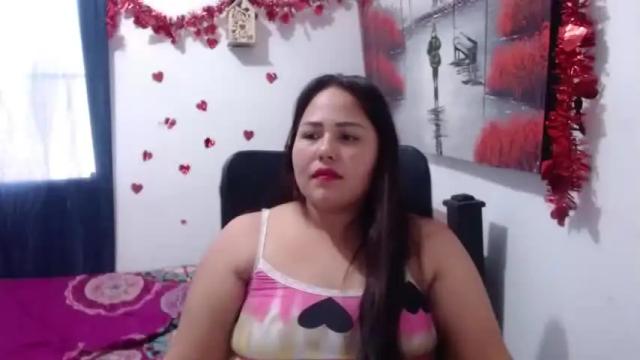 Image 10 of pauline_latina Stream on Chaturbate on 13 months ago