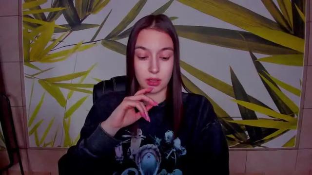 Image 4 of pauline_soul Stream on Chaturbate on 14 months ago