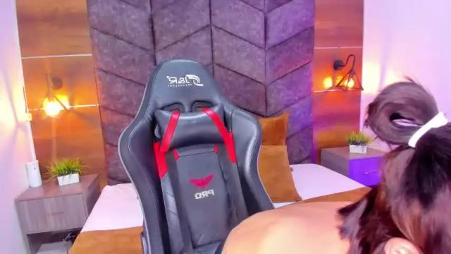 Image 4 of paulinepetitt Stream on Chaturbate on 16 months ago