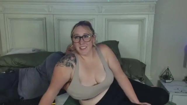 Image 6 of pawgmilf420 Stream on Chaturbate on 24 months ago