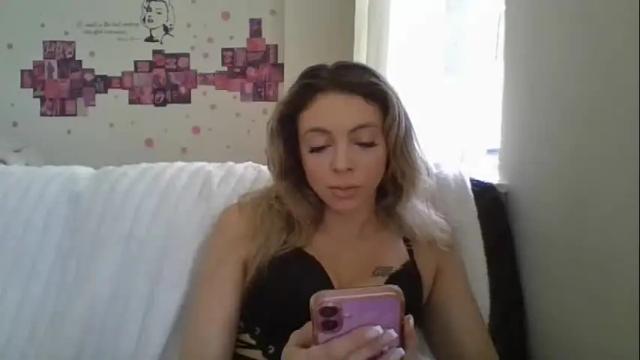 Image 8 of paybarbi Stream on Chaturbate on 1 month ago